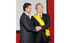 Mazda President and CEO Takashi Yamanouchi Receives Order of the Aztec Eagle Award