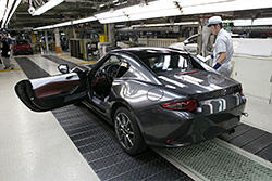 The first mass-produced MX-5 RF (European specifications)