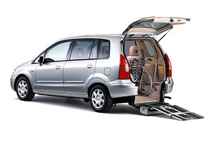 車椅子送迎車　プレマシーｉ（市販予定車）