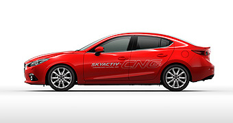 「Mazda3 SKYACTIV-CNGコンセプト」（参考出品車）