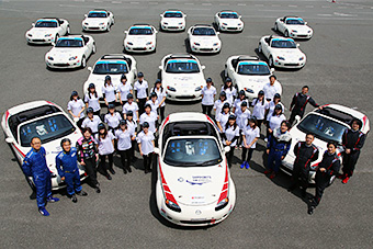 Mazda Women in Motorsport Project （2015年 美祢自動車試験場）
