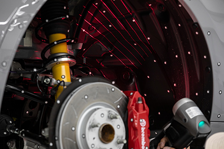 「MAZDA SPIRIT RACING ROADSTER 12R」スキャニングの様子