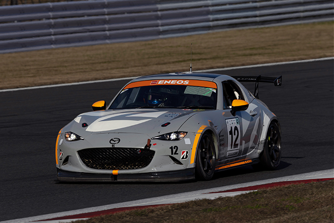 「MAZDA SPIRIT RACING RS Future concept (12号車)」