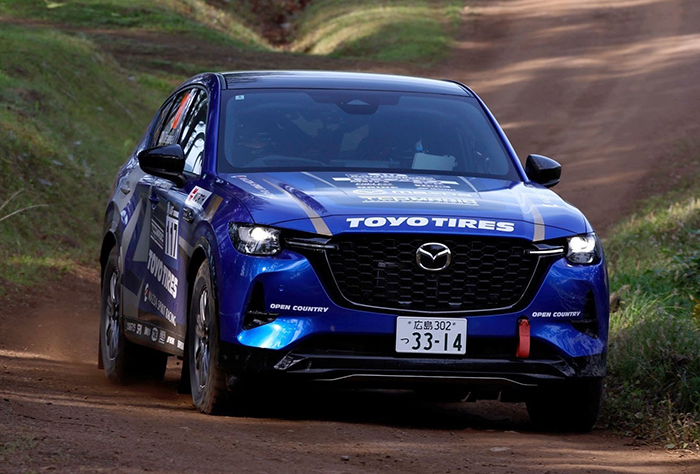 2025年XCRスプリントカップ北海道を走行する「MAGIC TY MAZDA CX-60」